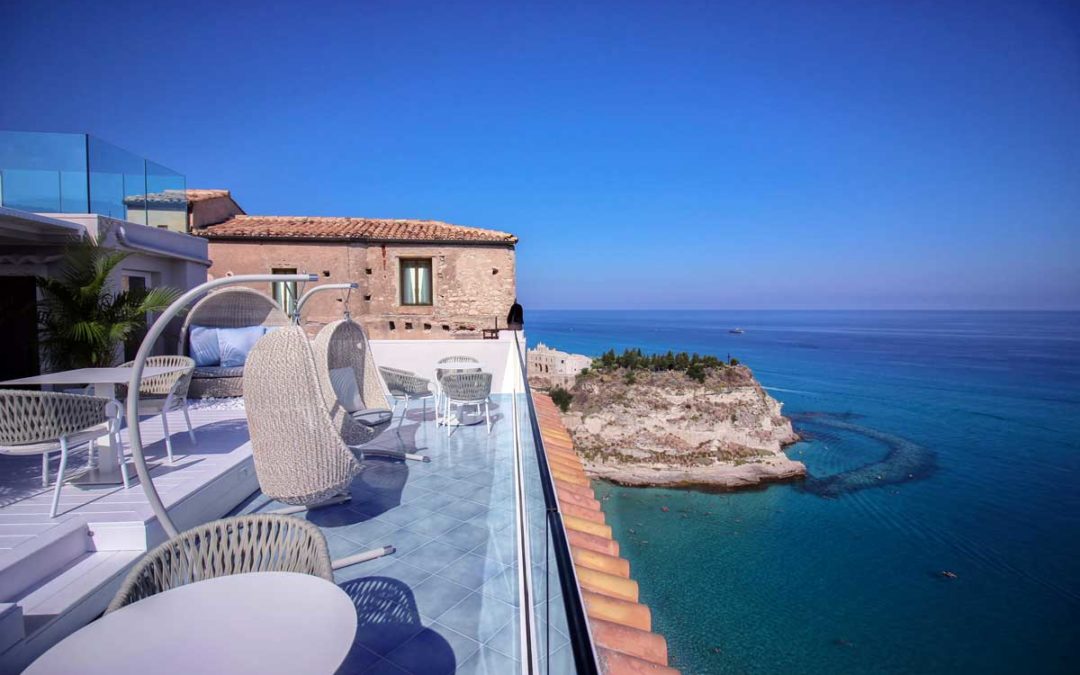 Ristrutturazione hotel a Tropea